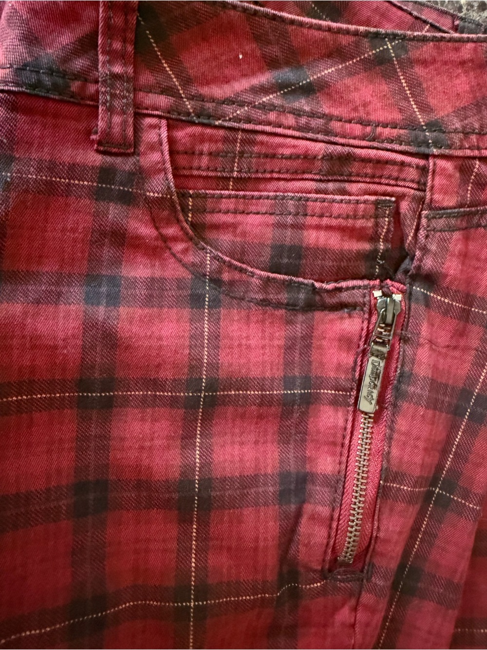 NWOT Democracy Women’s Red Plaid Pants - Casual Slim Fit 14 - Picture 2 of 5
